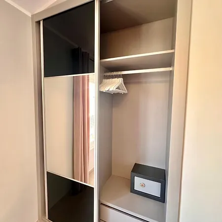 Luxury Renevapartment Island Village *