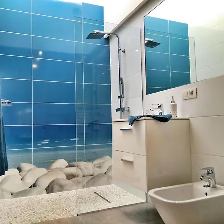 Luxury Renevapartment Island Village Адехе