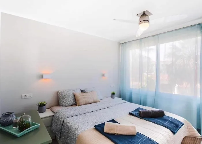 Luxury Renevapartment Island Village *