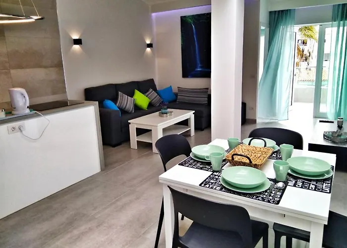 Luxury Renevapartment Island Village