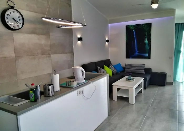 Luxury Renevapartment Island Village Апартаменты Адехе