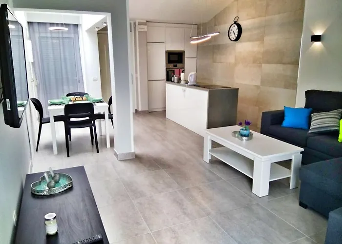 Luxury Renevapartment Island Village Апартаменты *