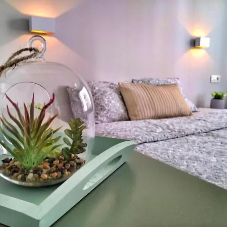 Luxury Renevapartment Island Village * Адехе