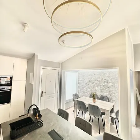 Апартаменты Luxury Renevapartment Island Village