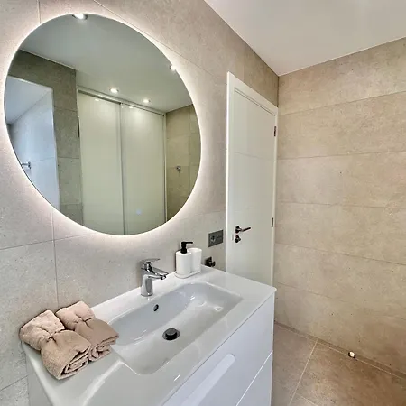 Апартаменты Luxury Renevapartment Island Village *