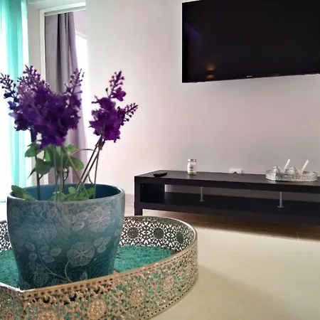 Luxury Renevapartment Island Village Адехе