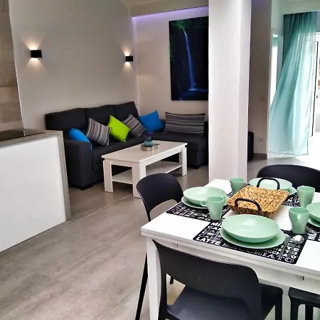 Luxury Renevapartment Island Village