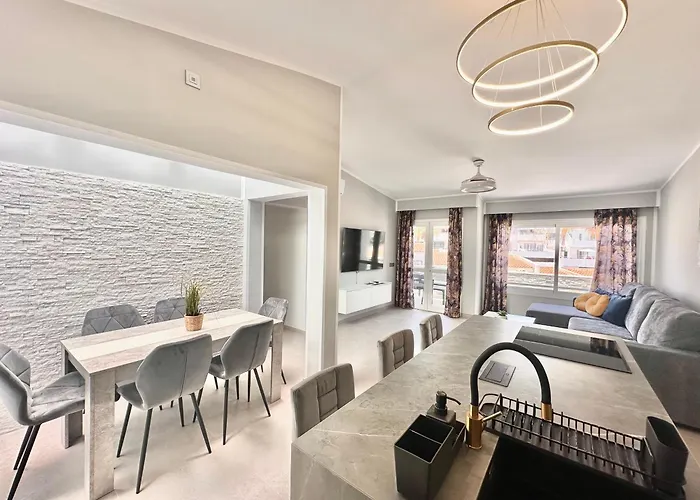 Luxury Renevapartment Island Village